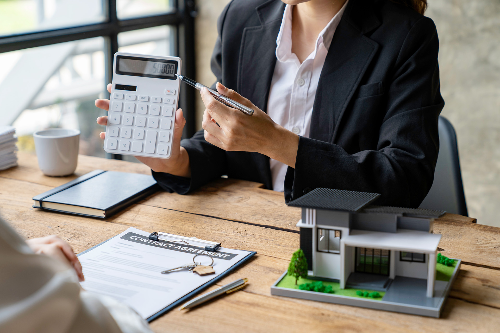 Home-equity,Loan,Form,And,Documents,On,A,Table.
