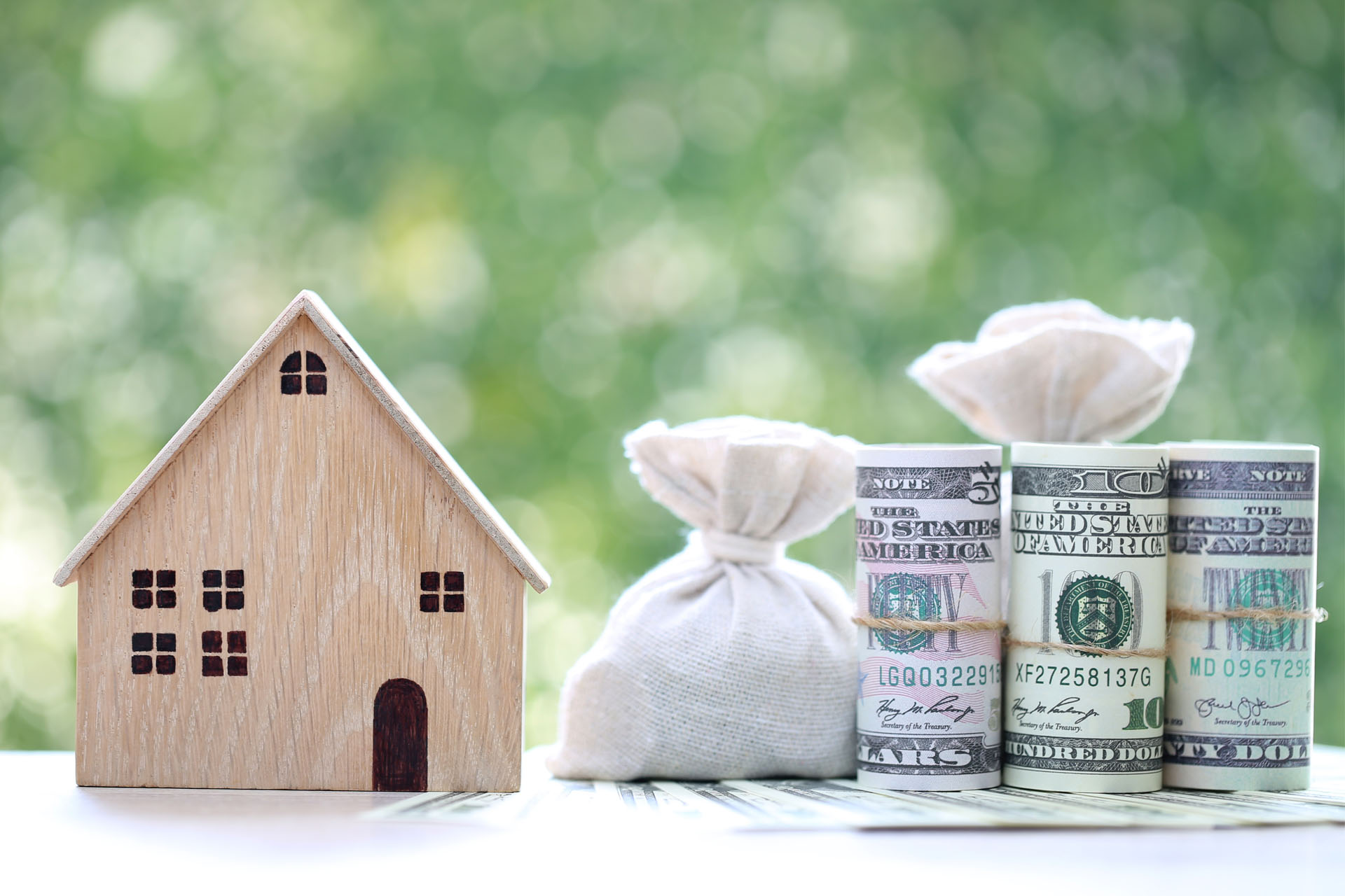 Home-equity,Loan,Form,And,Documents,On,A,Table.